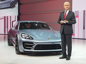 Открытие Парижского автосалона 2012 года