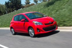 Toyota Yaris 2013 года