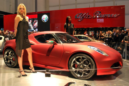 Alfa Romeo 4C и Lada Kalina 2 — новинки 2013 года