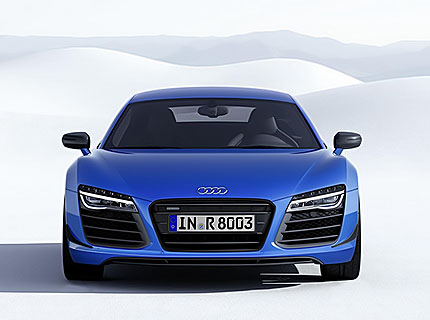 Первый суперкар Audi R8 с лазерными фарами
