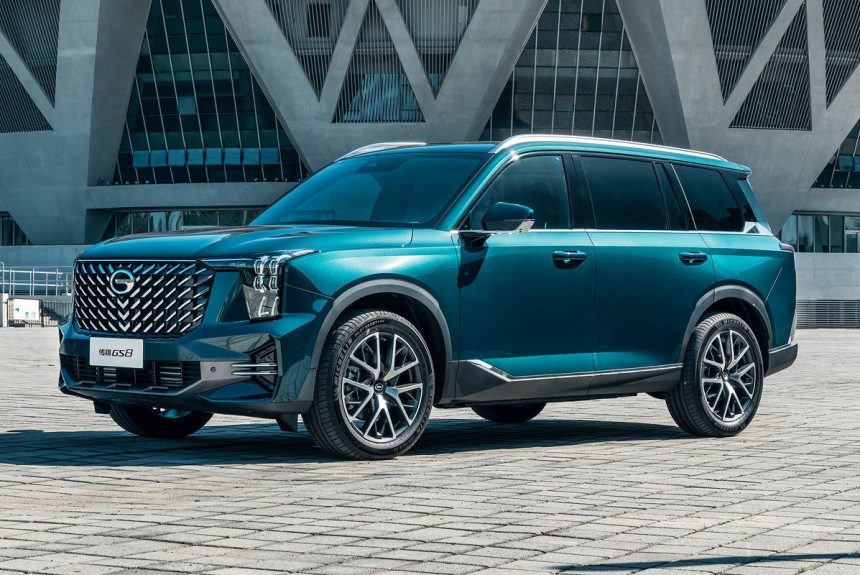 Обновленный автомобиль GAC GS8: стиль, мощь и инновации